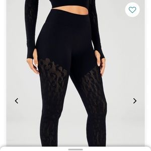Black leopard fabletics set